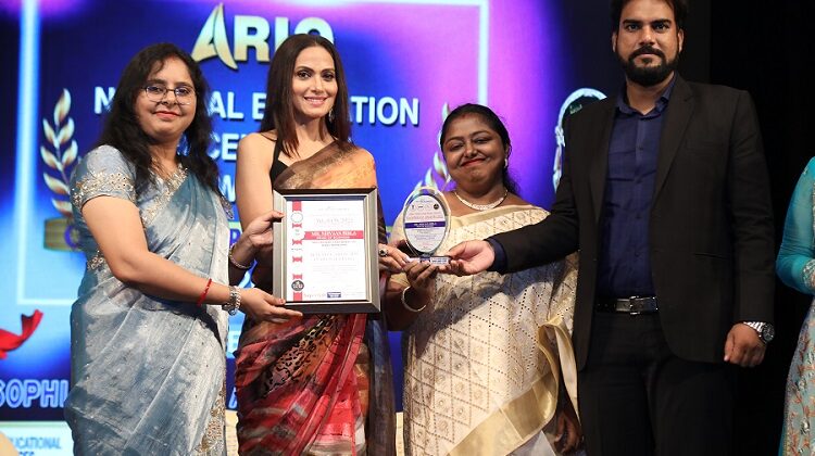 ARIO National Educational Excellence Awards 2022 Acknowledges the Contribution of Educational Leaders in the Country