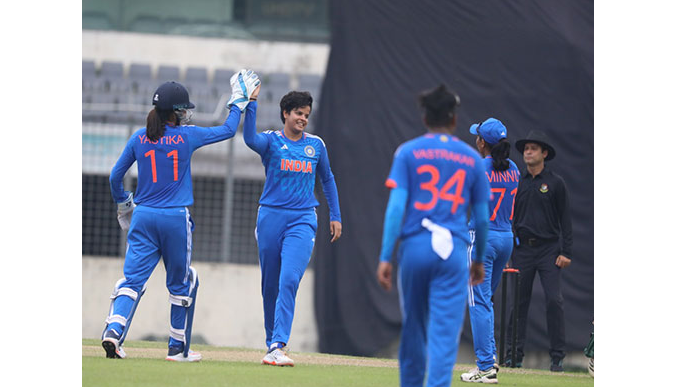 Shafali Verma’s Last-Over Brilliance Secures Nail-Biting Victory for India, Seals T20I Series 2-0