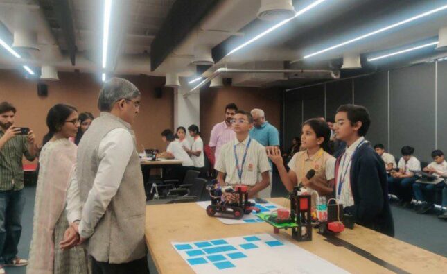 Makerspaces Innovation Lab: Redefining Learning Beyond the Classroom