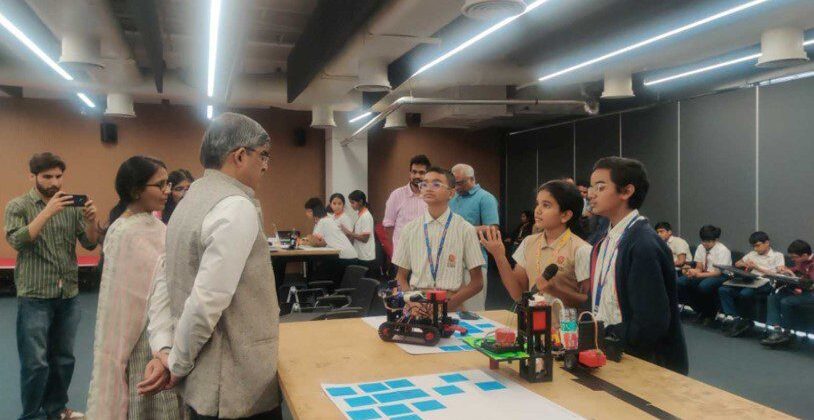Makerspaces Innovation Lab: Redefining Learning Beyond the Classroom
