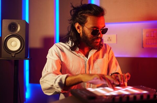 Fusing the Sitar and Synths: How Delhi’s Maniic B is Redefining Global Electronic Music